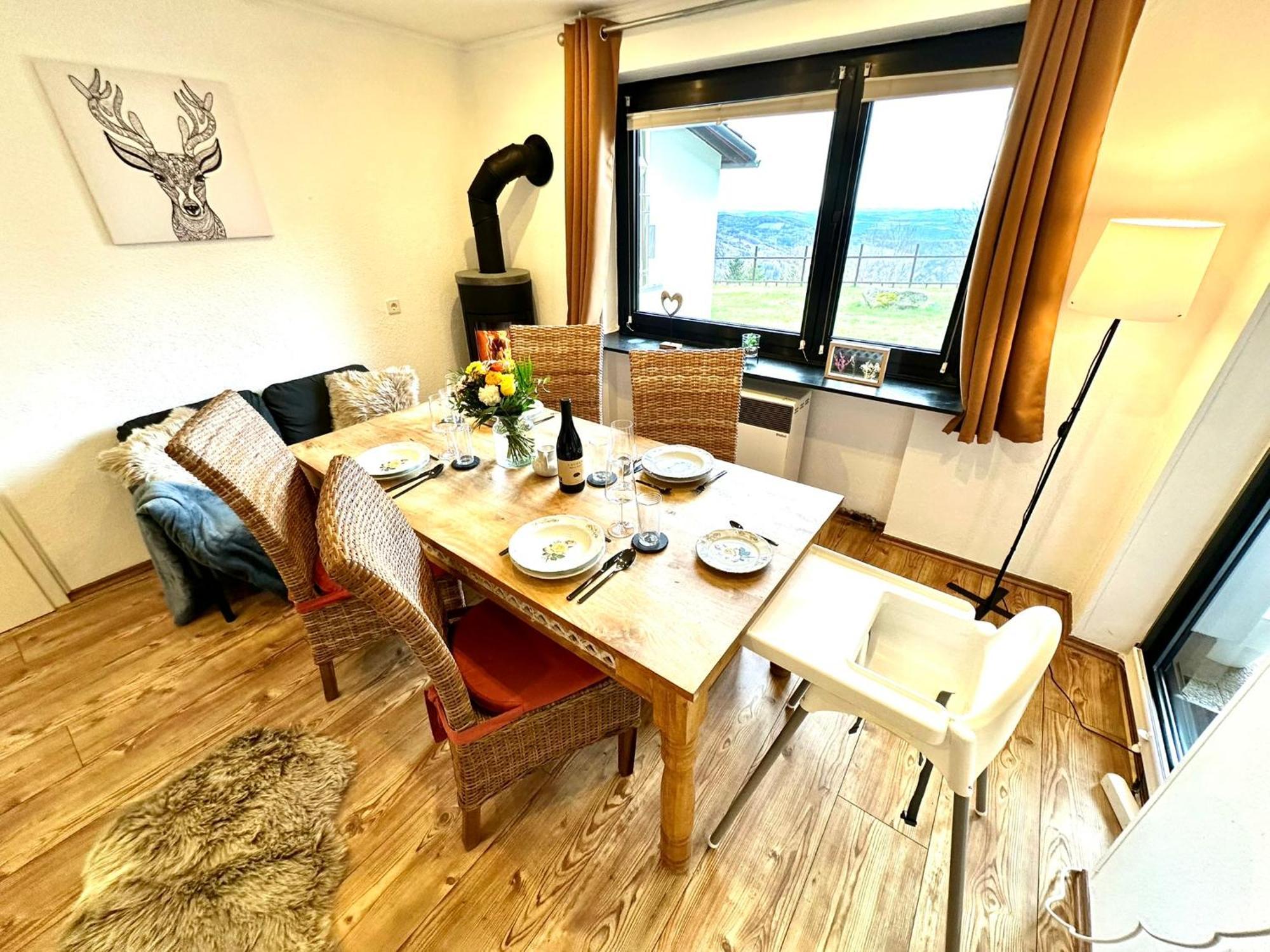 Gemuetliches Alpenblick Berg-Bungalow + Grosser Garten + Netflix! Schöfweg 외부 사진