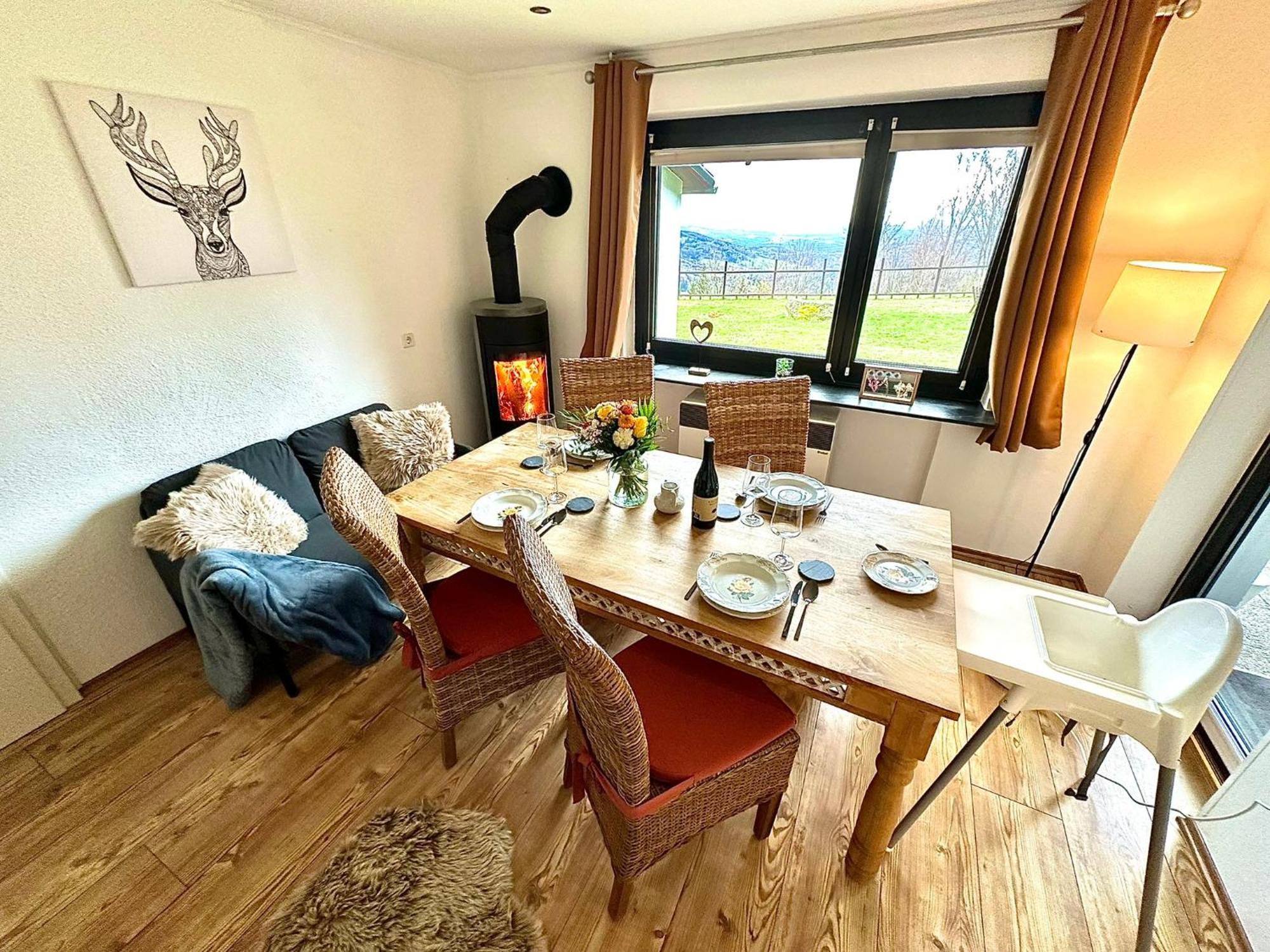 Gemuetliches Alpenblick Berg-Bungalow + Grosser Garten + Netflix! Schöfweg 외부 사진